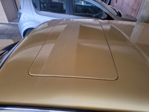 Mercedes Benz 300d. Full