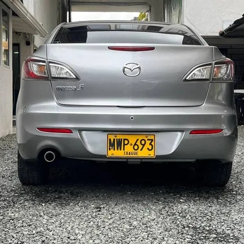 Mazda 3 Mt 1.6 Cc 2014** Marca: Mazda 3 Línea O Versión: