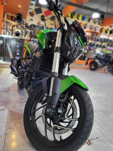 Imagen 3 de 11 de Bajaj Dominar 400 Dunlop Okm Tamburrino Motos