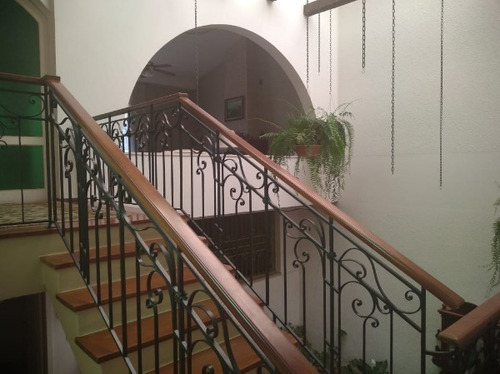 Casa Em Medianeira Com 3 Dormitórios - Su18