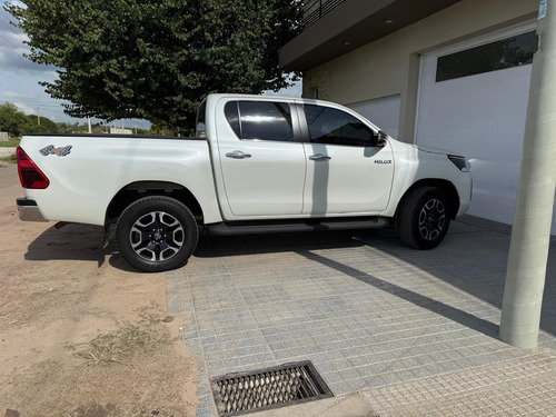 Toyota Hilux Pick-Up 2.8 Cd Srx 204Cv 4X4 At