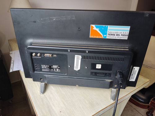 Televisor Noblex Lcd 24 Sin Control Funciona Optimo (Usado)
