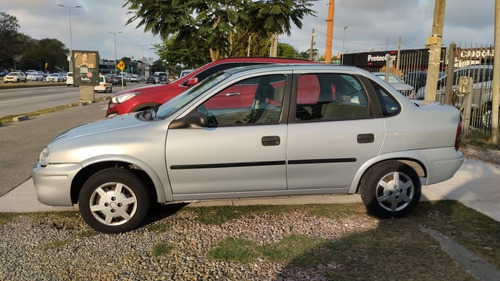 Imagen 4 de 15 de Chevrolet Corsa 2009 1.6 Classic