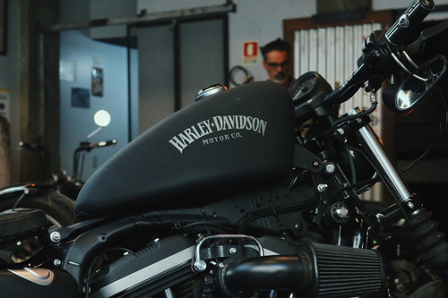 Harley Davidson Iron 883 - Custom Vance&hines