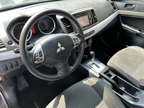 Mitsubishi Lancer 2.0 Es M Man At