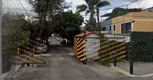 Propiedades Con Gran Descuento, En Tercera Cda. Palomares 21, Coapa, Magisterial, Tlalpan, 14360, Cdmx. En Remate Hipotecario Adjudicada Con Posesión Y Escriturada.