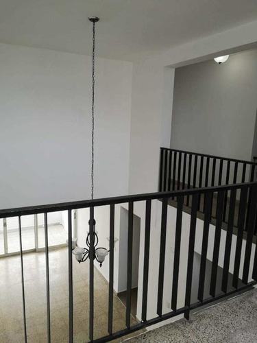 Imagen 3 de 14 de Venta De Apartamento De 141 M2 En Ph Bahía Azul 21-4218