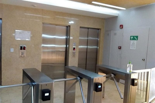 Imagen 2 de 12 de Oficina En Edificio Astros
