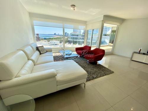 Apartamento En Mansa, 3 Dormitorios *- Ref: 2850