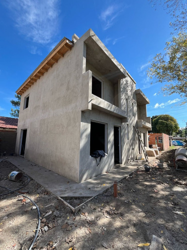 Venta Duplex En Mar Del Tuyu, Venta En Pozo En Zona Centrica, Calle 72 Nro. 676, La Costa