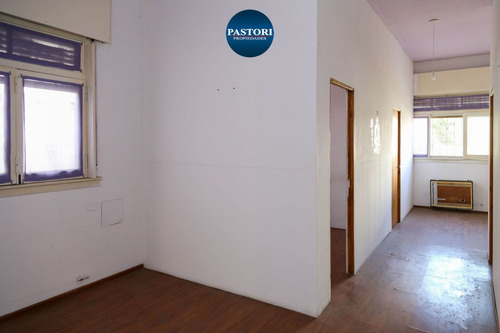 Imagen 17 de 27 de Venta De Oficina 7 Ambientes O Mas En Primer Piso Por Escale