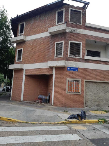 Imagen 2 de 3 de Lote Con Muy Buena Demolición