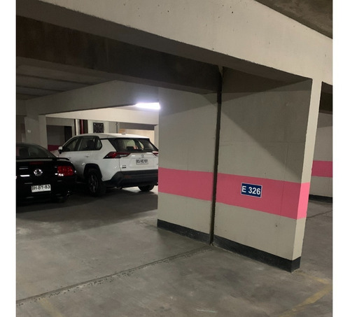 Imagen 6 de 10 de Tres Estacionamientos Contiguos