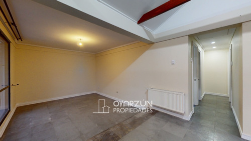 Casa En Venta De 4 Dormitorios 2 Baños 2 Estacionamientos