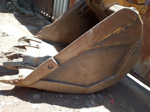 Retroescavadeira Case 580l