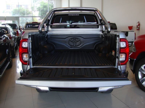 Toyota Hilux 2.8 Cd Srx 177cv 4x2 At