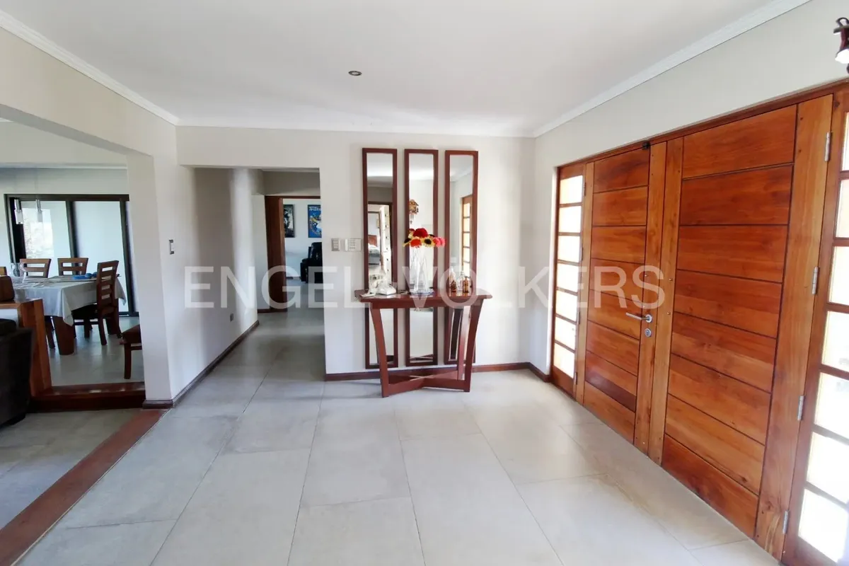 Imagen 3 de 26 de Casa En Club De Golf Los Lirios