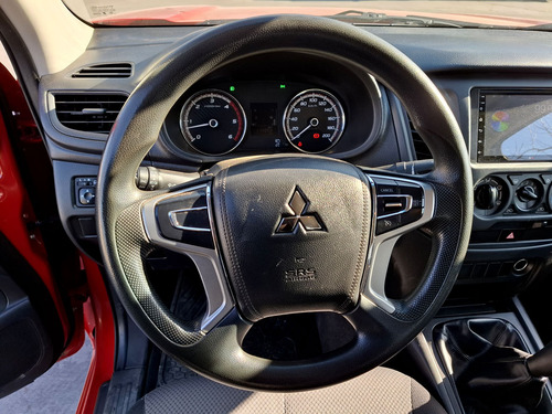 Mitsubishi L200 L200 Katana D/C 2.4 TD MT CR