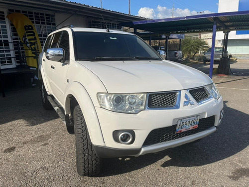 Imagen 3 de 16 de Mitsubishi Montero