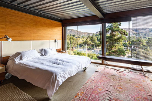 Espectacular Casa En Zapallar, A Una Cuadra De La Playa