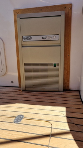 Imagen 11 de 22 de Crucero Klase A 34 2015 Motor Volvo Penta 300hp Turbo Diesel