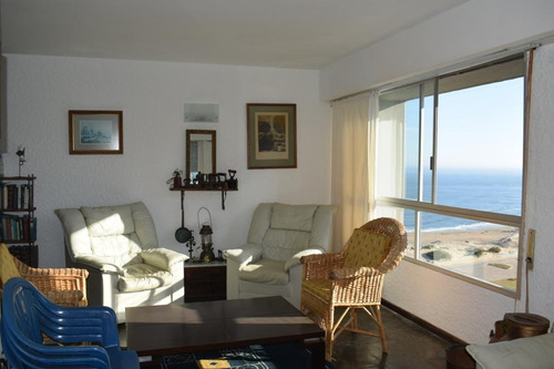 Venta Apartamento 3 Dormitorios En Piso Alto Punta Del Este