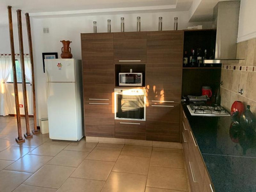 Imagen 10 de 29 de Venta Con Renta - Casa En Saint Thomas Este