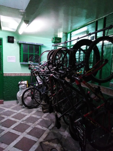 Economico Cuarto Amueblado
