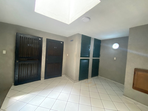 En Venta Pent House, Res. Poblado De San Diego
