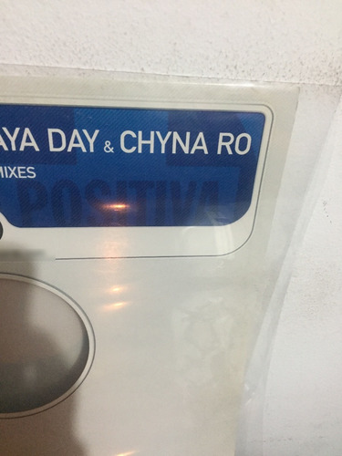 Inaya Day - Movin On - Vinyl 12 - Importado (Usado)