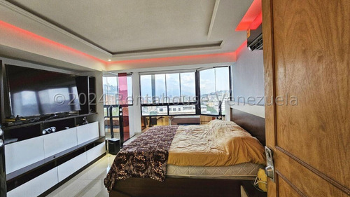 Venta Apartamento Ph En Los Rosales 25-16487
