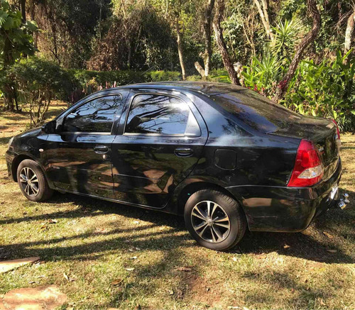 Imagem 5 de 8 de Toyota Etios 2015 1.5 16v Xs 4p