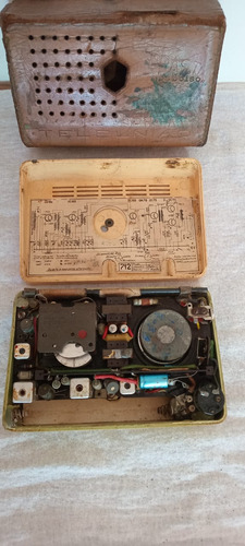 Radio Antigo Portatil Teleuniao (Usado)