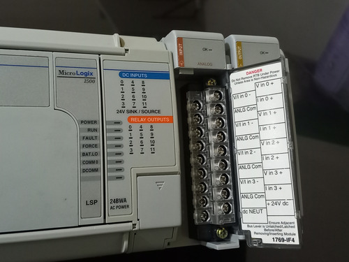 Micrologix 1500 1764-24bwa Con 2 Modulos Analogos A.bradley (Usado)