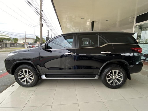 Imagem 3 de 12 de Hilux Sw4 Srx 4x4 2.8 Tdi 16v Dies. Aut.