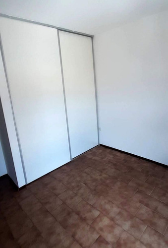 Departamento Refaccionado De 1 Dormitorio En Alberdi!