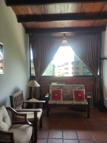 Vendo Apartamento En Terrazas Del Este, Guarenas.