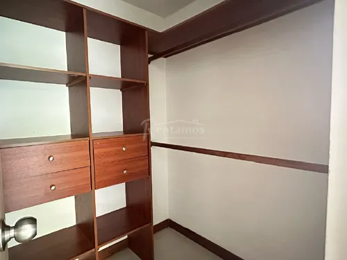 Apartamento En Arriendo En Cumbres. Cod A776084