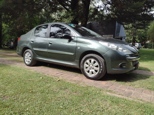 Peugeot 207 1.4 Sedan Allure 75cv 2013