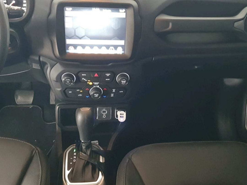 Imagem 8 de 14 de Jeep Renegade Std 1.8 16v At6 Flex