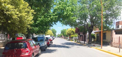 Imagen 2 de 11 de Casa En Venta De 3 Dormitorios En Pleno Centro- Cosquín