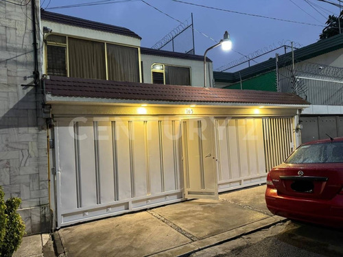 Preciosa Casa A Una Calle De Parque Miguel Alemán
