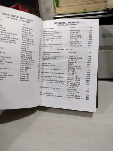 The Holy Bible Containing The Old And New Testaments Rp41 (Usado)