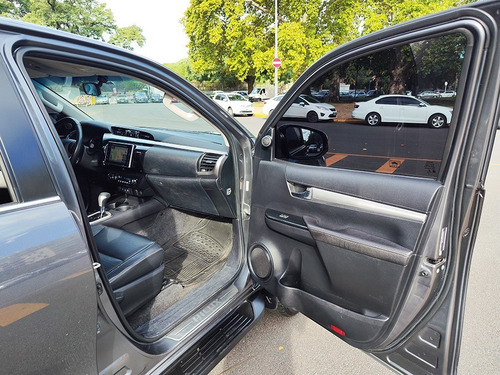 Imagen 5 de 15 de Toyota Hilux 2016 Srx 4x4 At Abasto Motors