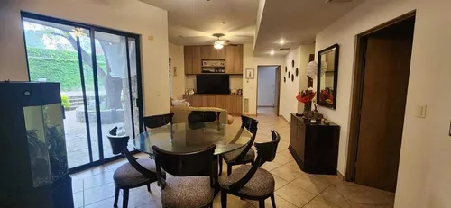 Casa En Venta En Colonia Del Valle En San Pedro Garza García