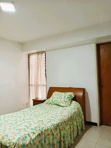 Venta Excelente Apartamento En Lomas Del Ávila, Cuenta Con 95.53m2