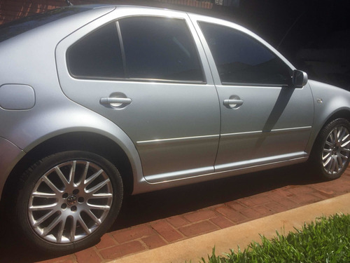 Volkswagen Bora 1.8 Highline T Tiptronic Cuero 2010