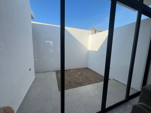 Casa En Venta Con Excelentes Acabados.