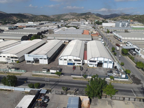 Daniela Linarez Ofrece En Venta Galpones En Zona Industrial Iii Avenida Principal Totalmente Equipadon Con Cavas De Conservacion Empaquetadora Listo Para Producir Conjunto Privado Barquisimeto Lara