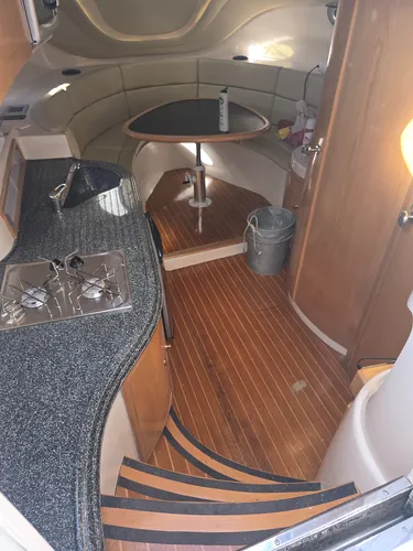 Crucero Zorion 31 Pies Motor Mercrusier 350hp Aire Acc.